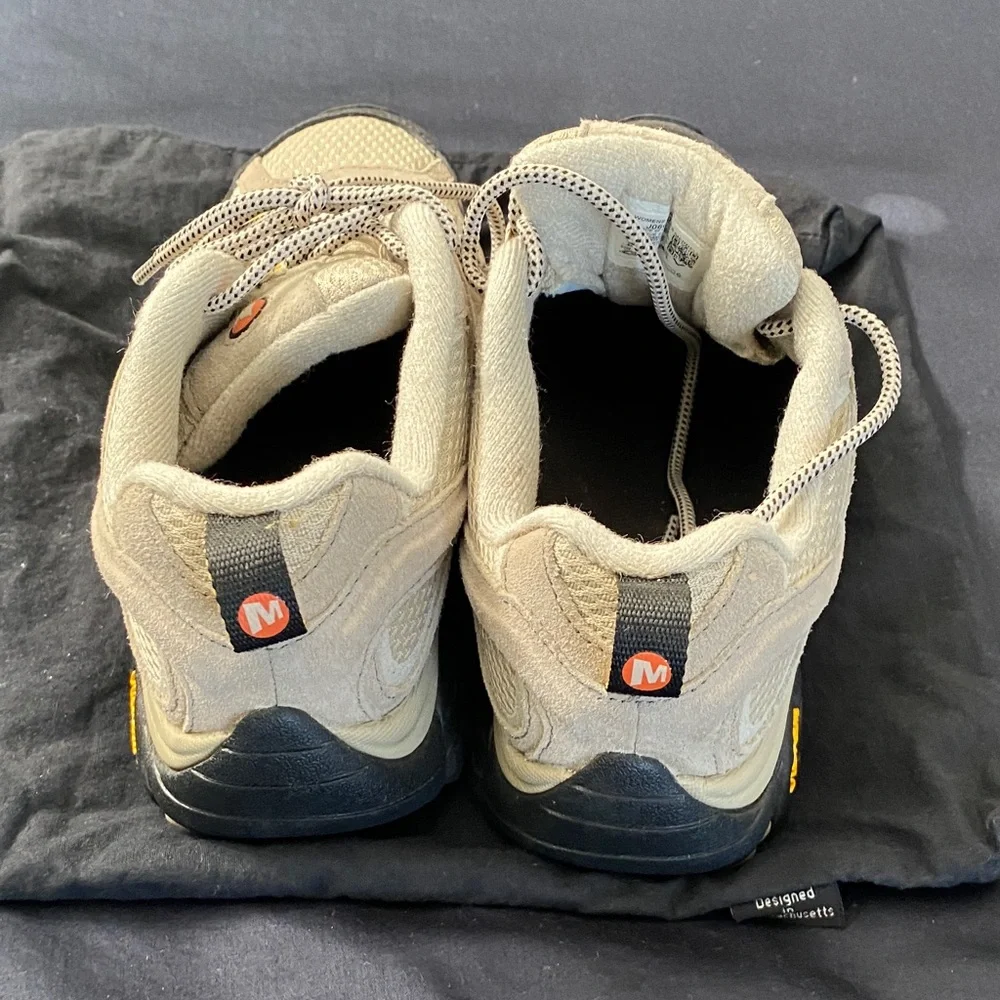 Merrell Moab Tan and Black Outdoor Shoes - Picture 5 of 9
